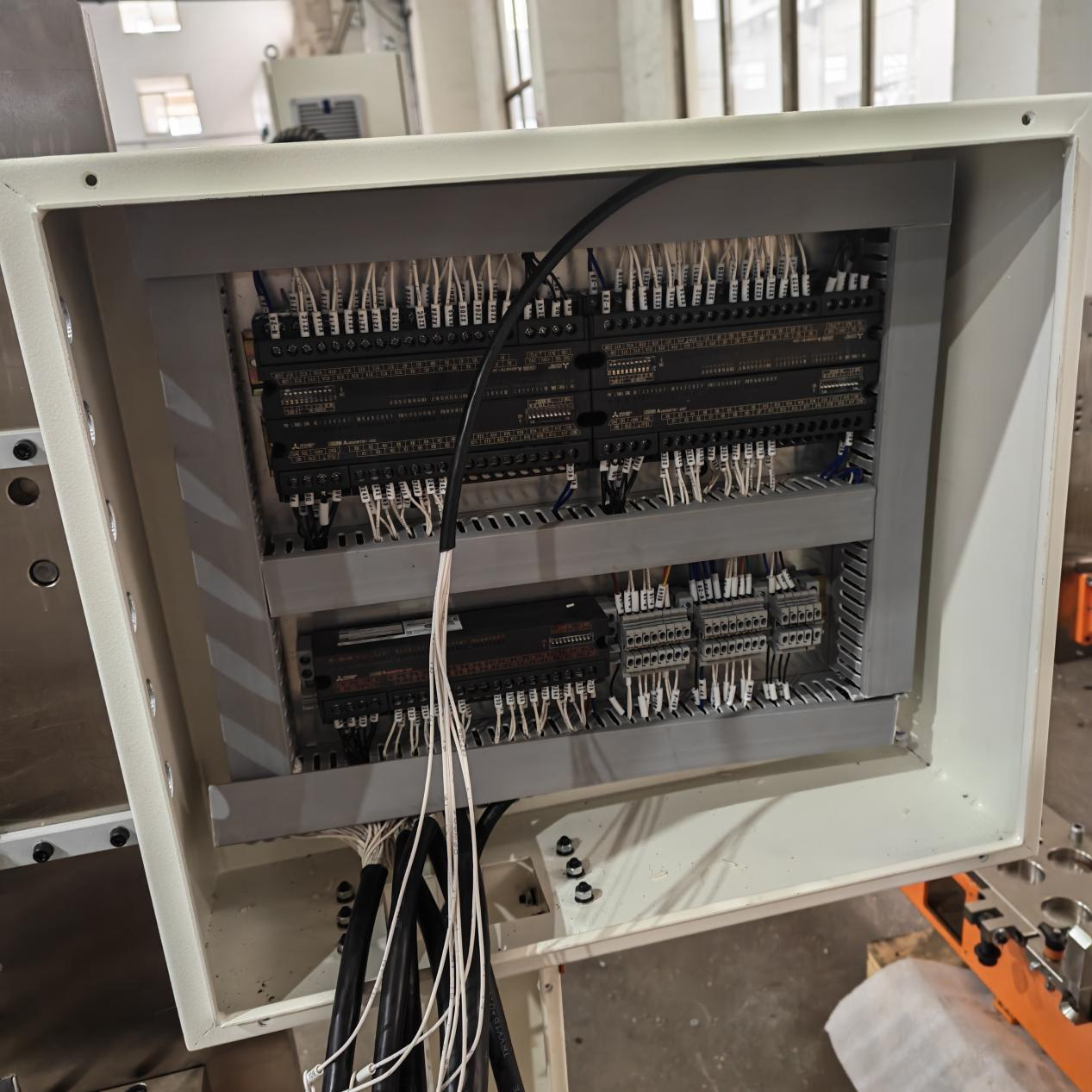 Robotic Welding Cells