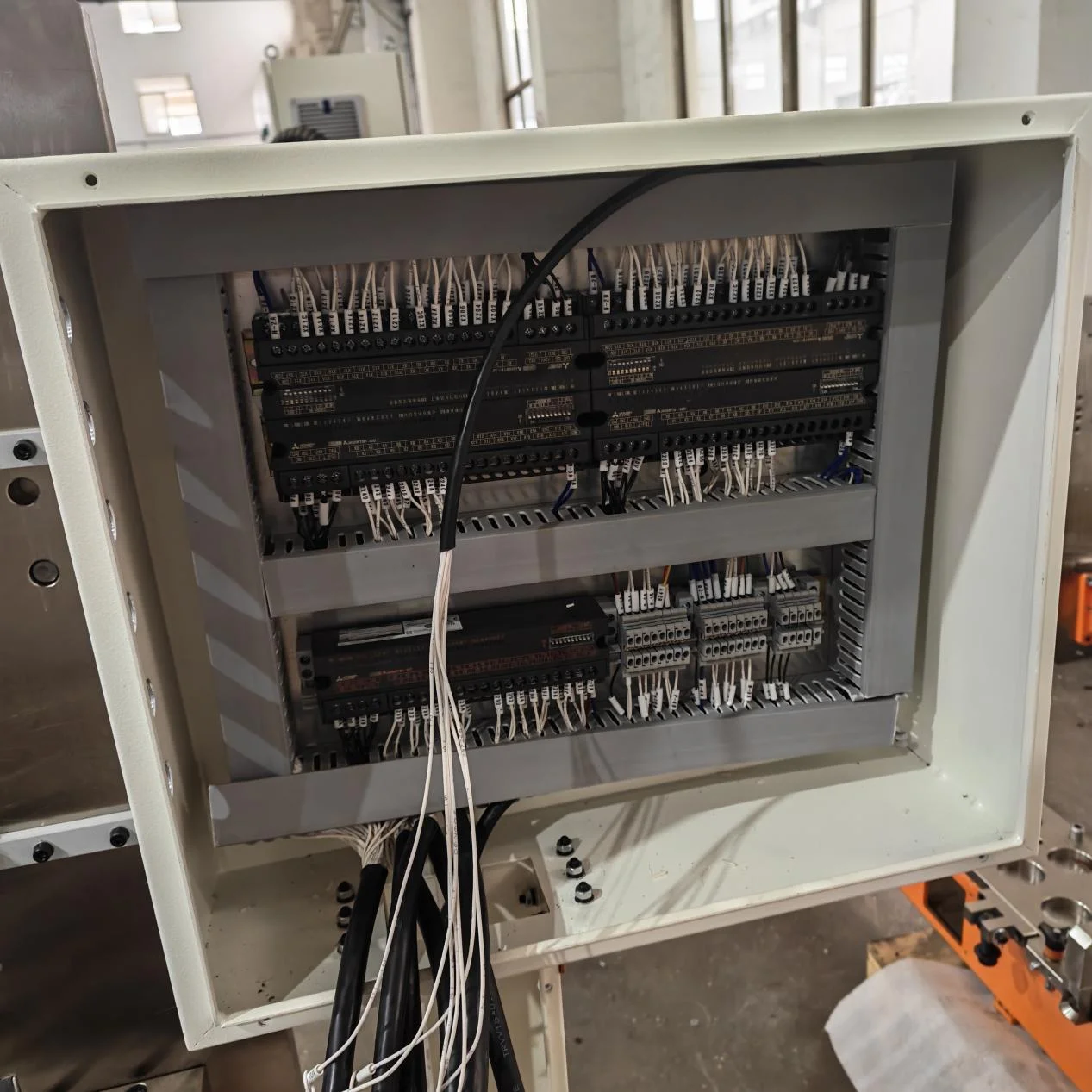 E3cb021032112a8e93a065529161c79d