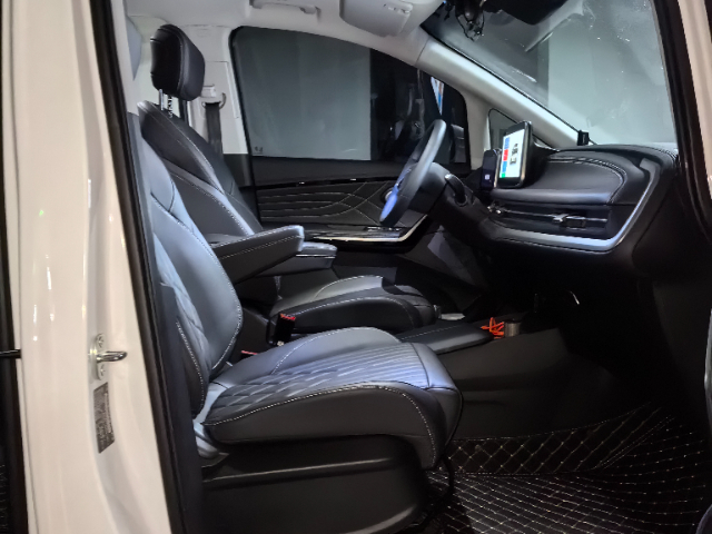 成都東站15-55座接送一手資源 四川明陽悅行商務(wù)服務(wù)供應(yīng)