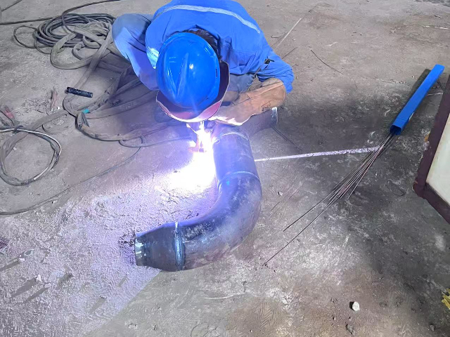 張家港工業(yè)管道工程安裝價錢 歡迎來電 張家港港陸建設(shè)安裝工程供應(yīng)