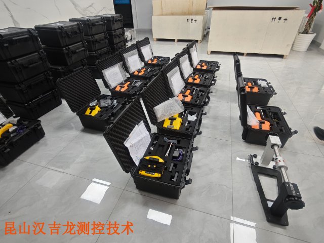 自主研发联轴器振动红外对中仪装置