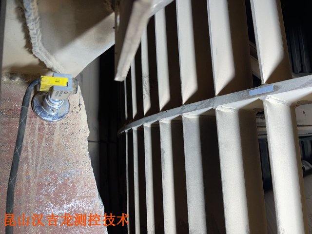 反应釜搅拌器现场动平衡服务检测电话,现场动平衡服务检测