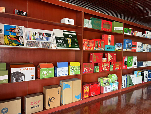 判断彩印包装的印刷颜色是否失真的方法