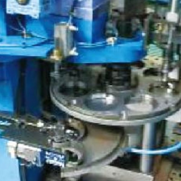 精整壓機(jī)自動(dòng)送料裝置