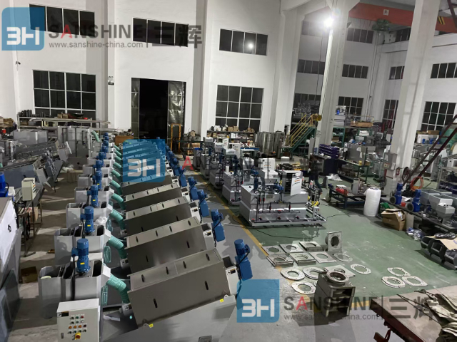 河北機械制造疊螺機定購 來電咨詢 無錫三輝環(huán)保裝備供應(yīng)