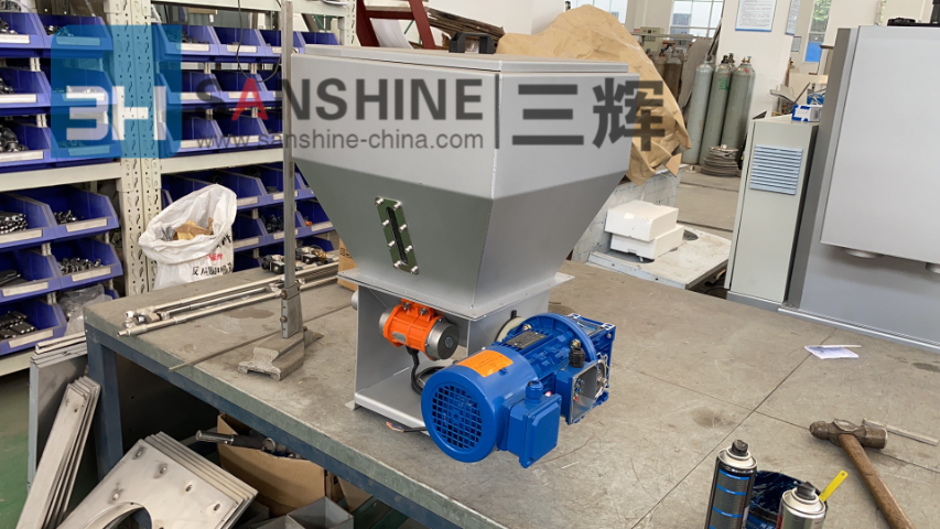 廣東市政污水全自動加藥裝置批發 推薦咨詢 無錫三輝環保裝備供應;