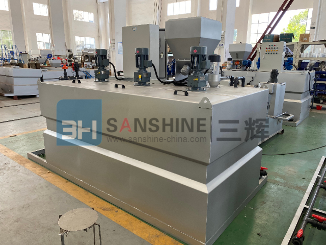 江西自來水處理全自動加藥裝置批發 來電咨詢 無錫三輝環保裝備供應