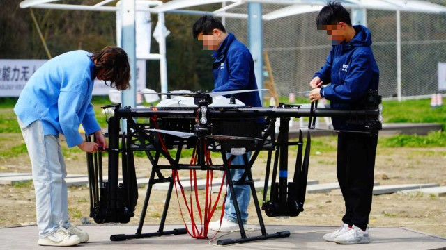 成都無(wú)人機(jī)培訓(xùn) 鑄造輝煌 成都慶軍科技供應(yīng)