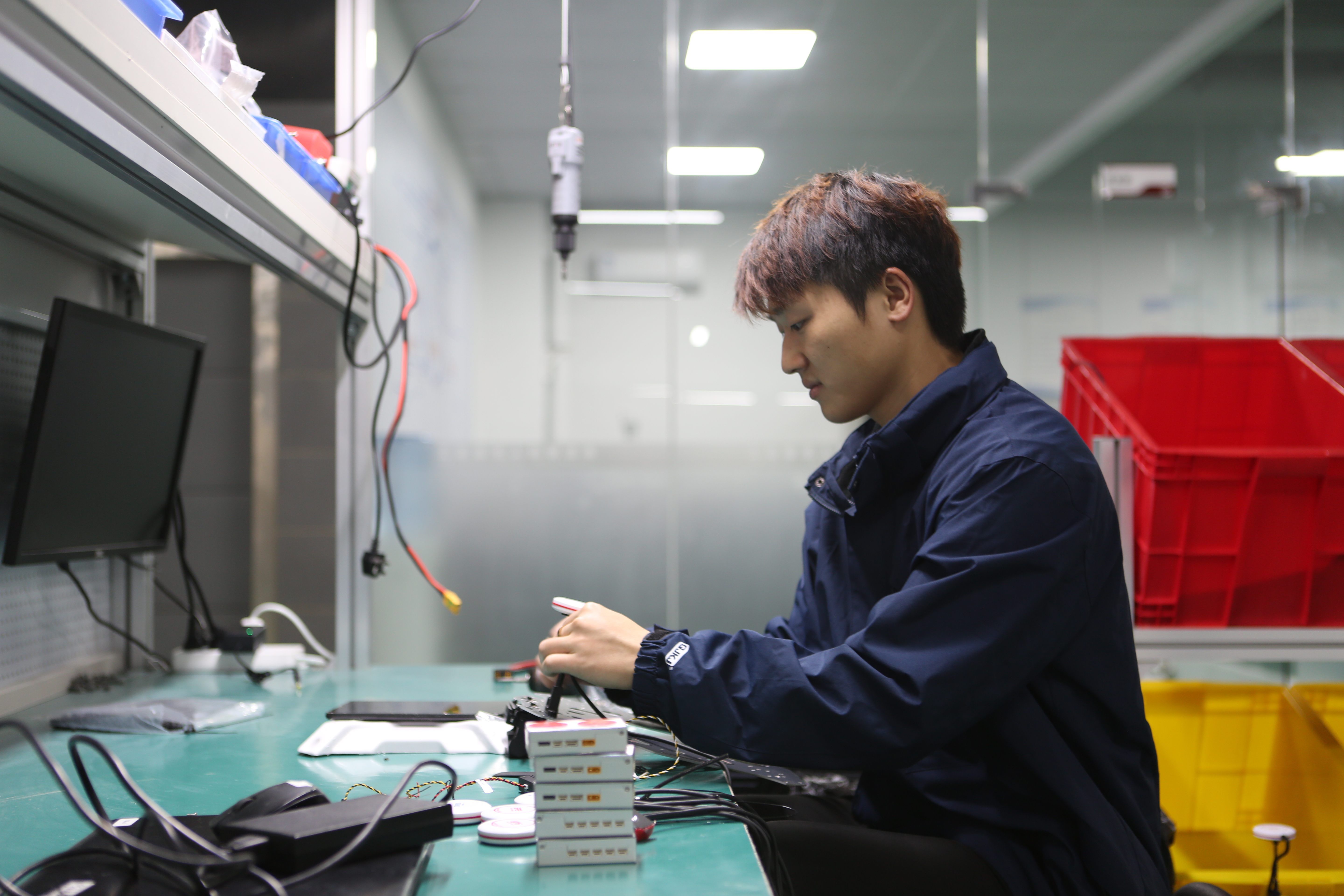 無(wú)人機(jī)“炸機(jī)”頻發(fā)？裝調(diào)檢修才是行業(yè)隱形的“安全鎖”！