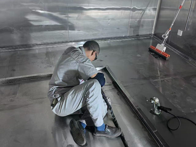 工業(yè)化不銹鋼地板現(xiàn)價(jià) 客戶至上 無(wú)錫華正不銹鋼供應(yīng);