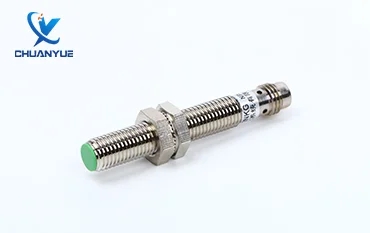 Cylindrical plug-in 52b74bfce996ebe89843d1b86dbea129