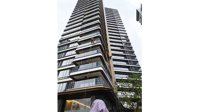 深圳馬賽克瓷磚外墻清洗什么價格 廣州誠創清潔供應;