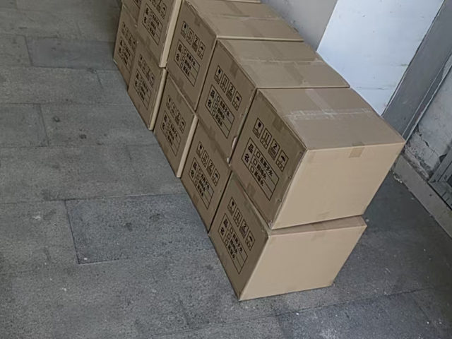 遼寧蒸餾水在哪里能買到量大從優(yōu),蒸餾水在哪里能買到