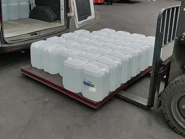 化工蒸馏水在哪里能买到批量定制,蒸馏水在哪里能买到