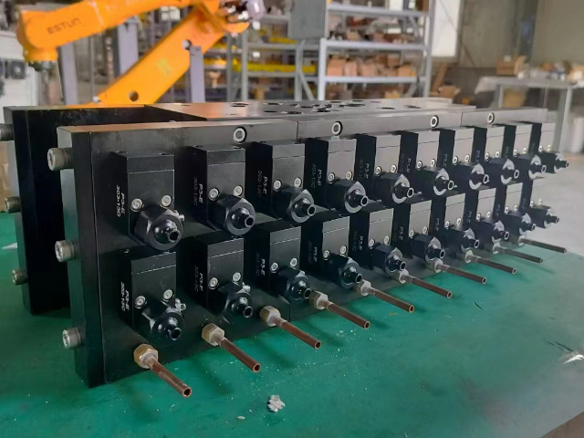 無(wú)錫智能伺服噴霧機(jī)器人操作流程 蘇州東爾匯機(jī)電供應(yīng)