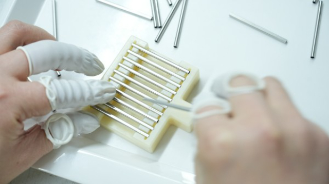 河源模具激光雕刻銷(xiāo)售電話(huà) 中山市美順激光雕刻供應(yīng);