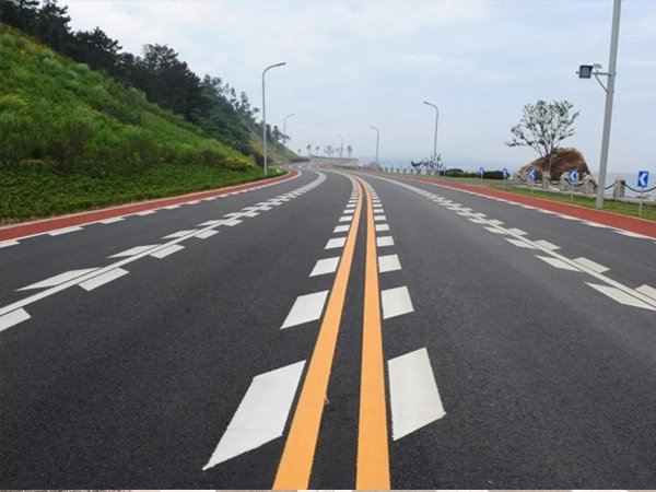 保持距離標線