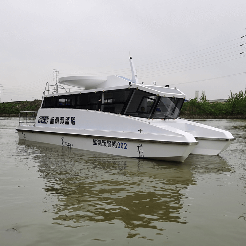 特種工作船在海上救援中發(fā)揮重要作用