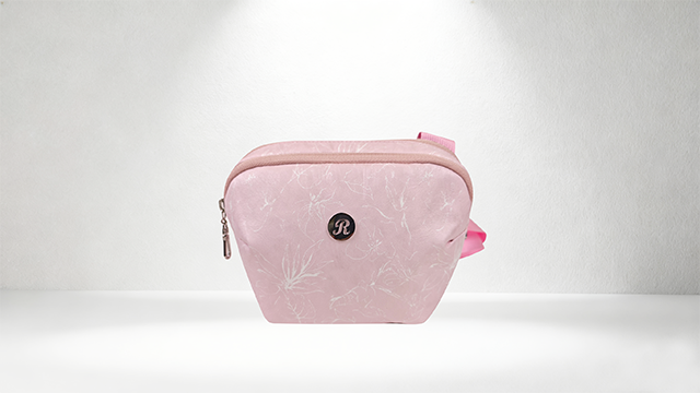 寧夏復(fù)古單肩包聯(lián)系人 上海碳卓峰環(huán)保科技供應(yīng)