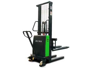 CDD10/15/20-E1CB半電動(dòng)堆高車(chē)（貨叉可調(diào)式）