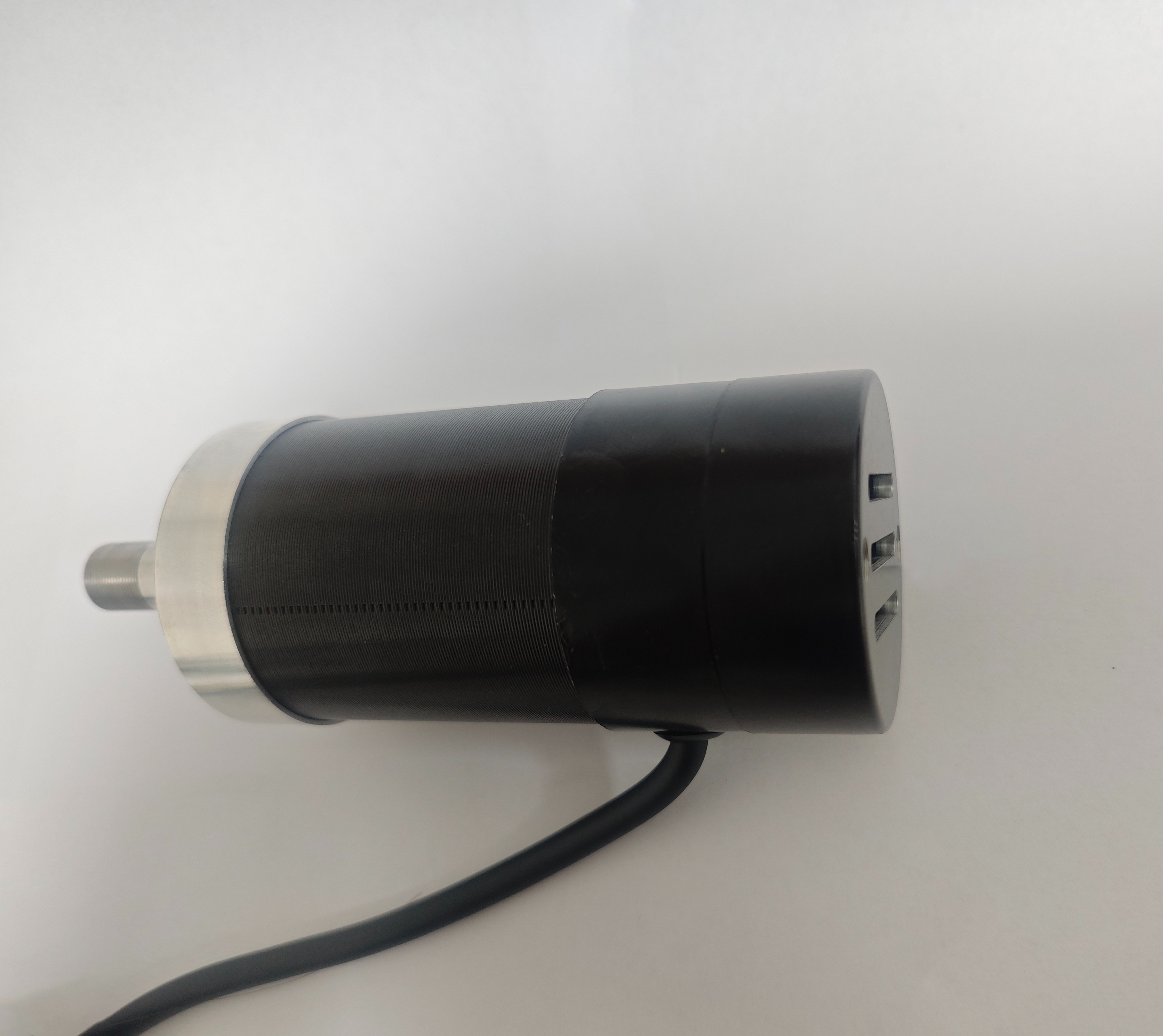 57主軸電機(jī)|?提升玉石打孔機(jī)設(shè)備的精度和速度