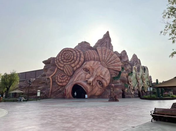淮安西游主題樂園：上海溢臣節(jié)水灌溉科技打造的園林噴灌典范