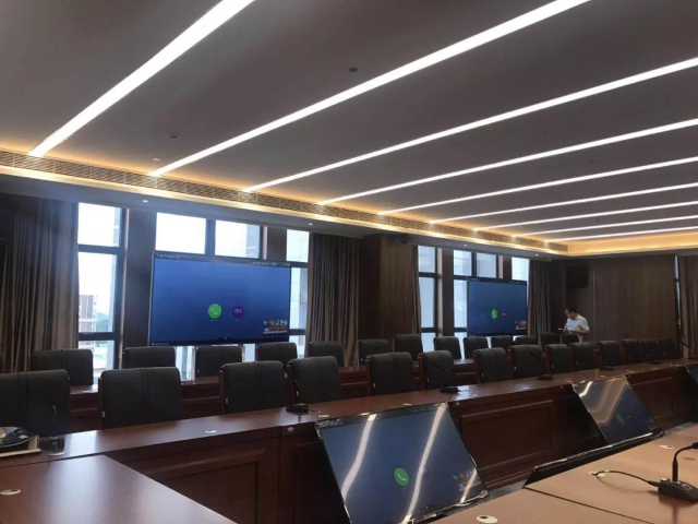 廣州AOC會議一體機(jī)共同合作 鑄造輝煌 廣州市興巨仁計算機(jī)科技供應(yīng)