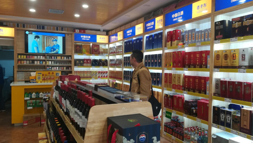 欽州監(jiān)控廣告機(jī)哪里有賣,廣告機(jī)