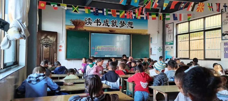 廣州教育一體機推薦廠家 客戶至上 廣州市興巨仁計算機科技供應