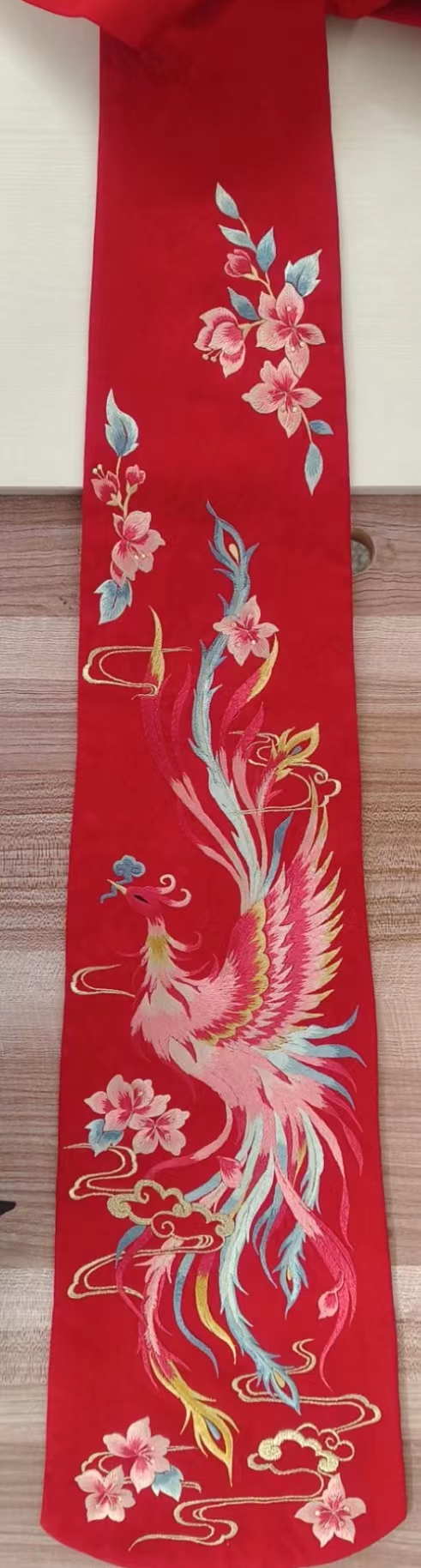 如何找到適合手工繡花的布料？