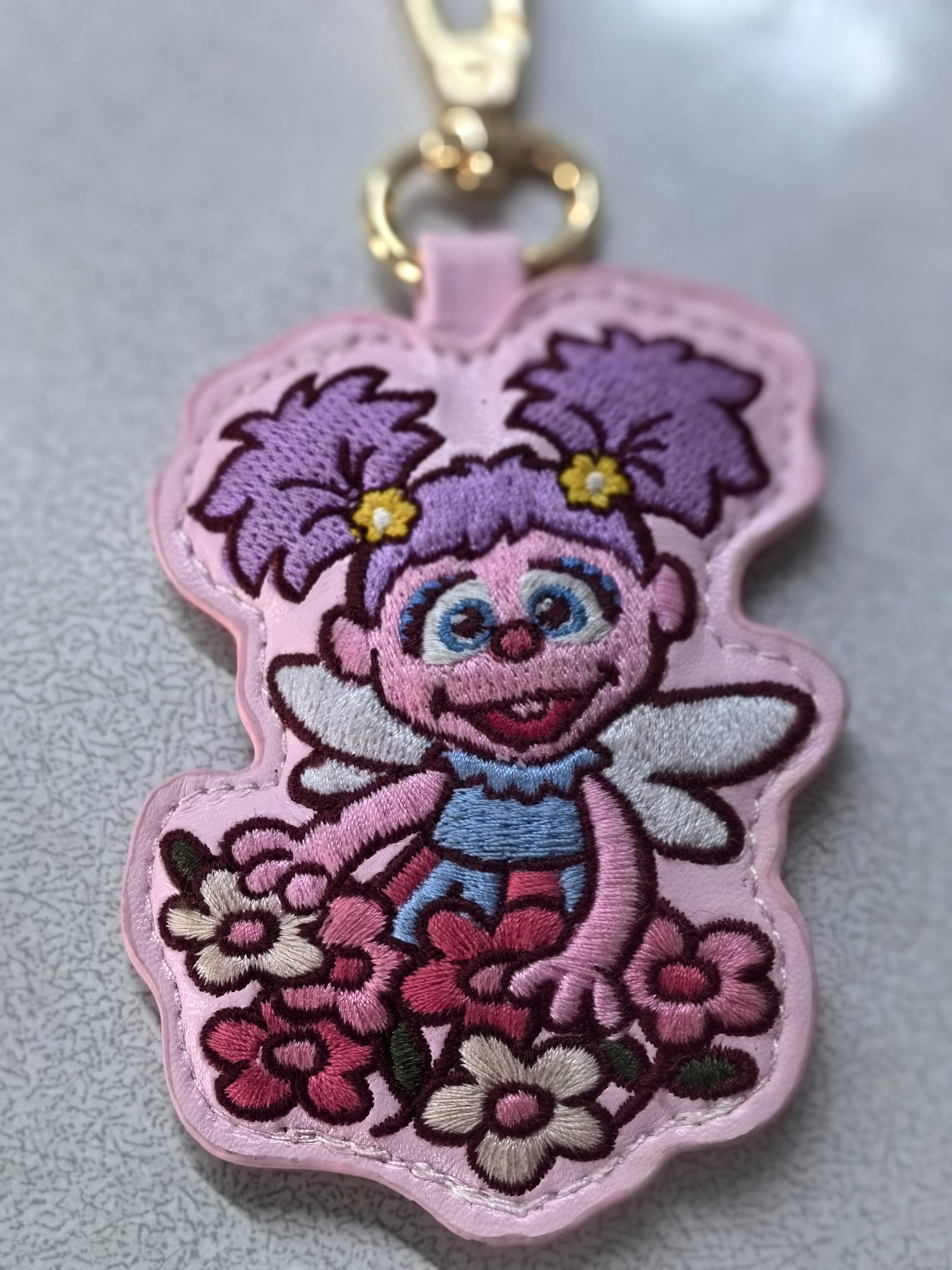 電腦多色亮片繡是如何實現(xiàn)的？