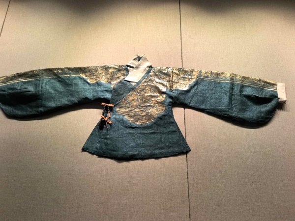 手工刺繡成了藝術品也成了文物