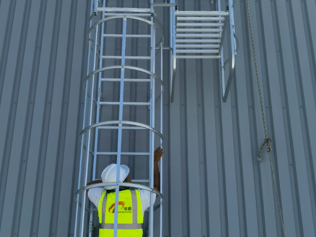 靜安區(qū)全鋁合金爬梯 歡迎來電 上海市常鵬金屬制品供應(yīng)