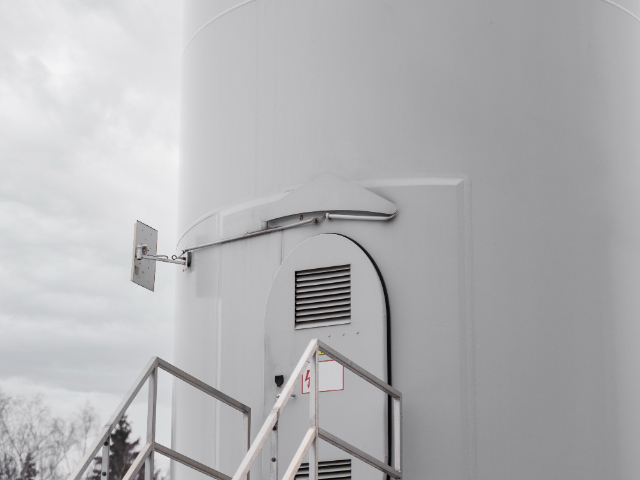 浦東新區(qū)鋼結(jié)構(gòu)樓梯焊接制作 值得信賴 上海市常鵬金屬制品供應(yīng)