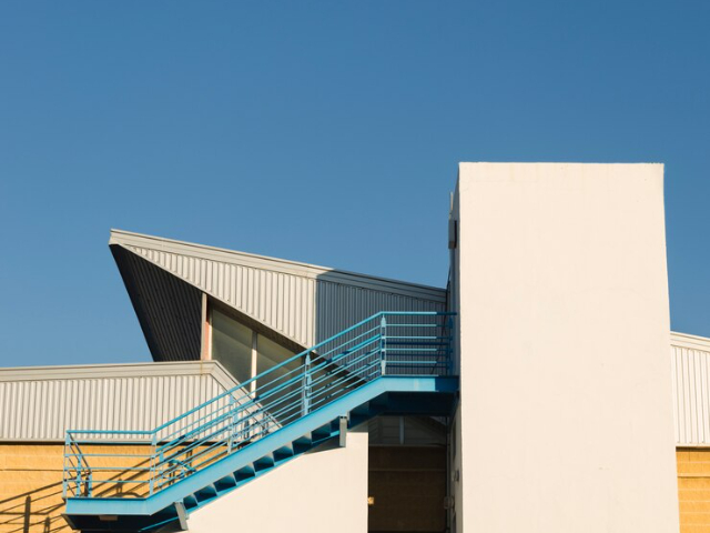 寶山區(qū)鋼結(jié)構(gòu)樓梯制作 值得信賴 上海市常鵬金屬制品供應(yīng)