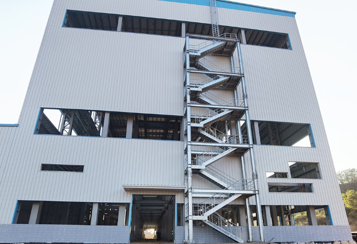 奉賢區(qū)護籠式鋼爬梯 歡迎來電 上海市常鵬金屬制品供應(yīng)