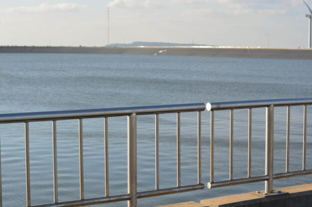 松江區(qū)專業(yè)欄桿扶手護欄 誠信為本 上海市常鵬金屬制品供應(yīng)