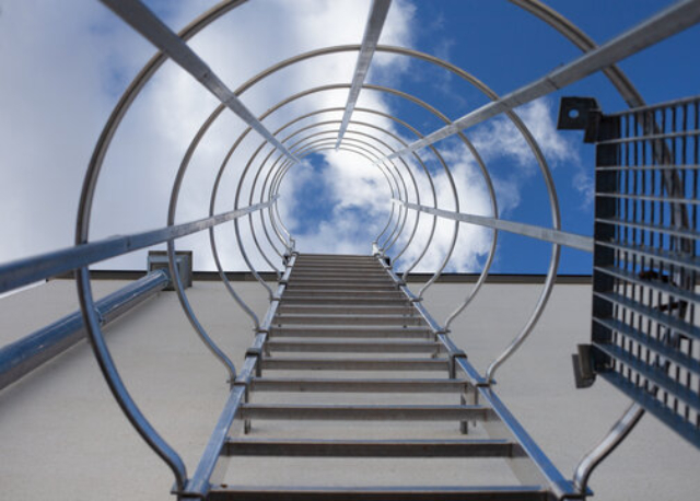 青浦區(qū)檢查井鋼爬梯 貼心服務(wù) 上海市常鵬金屬制品供應(yīng)