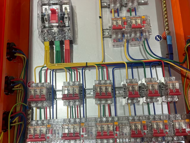 西藏防爆工地臨電箱推薦廠家 誠信服務(wù) 四川鑫泰利電氣供應(yīng)