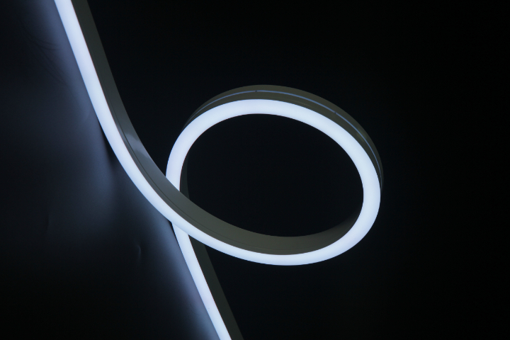 深圳LED硅胶灯质量好 来电咨询 东莞市百形科技供应