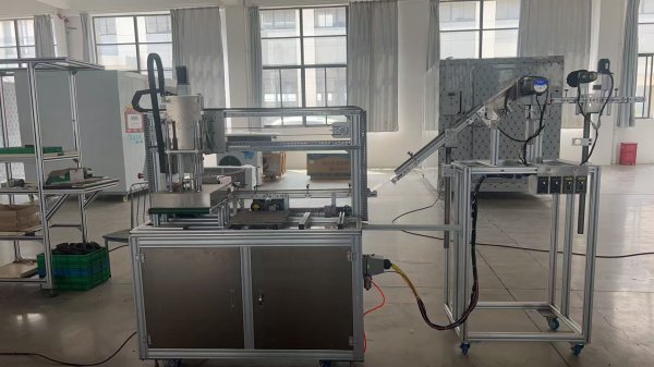 磁芯排坯機(jī)（帶翻轉(zhuǎn)）