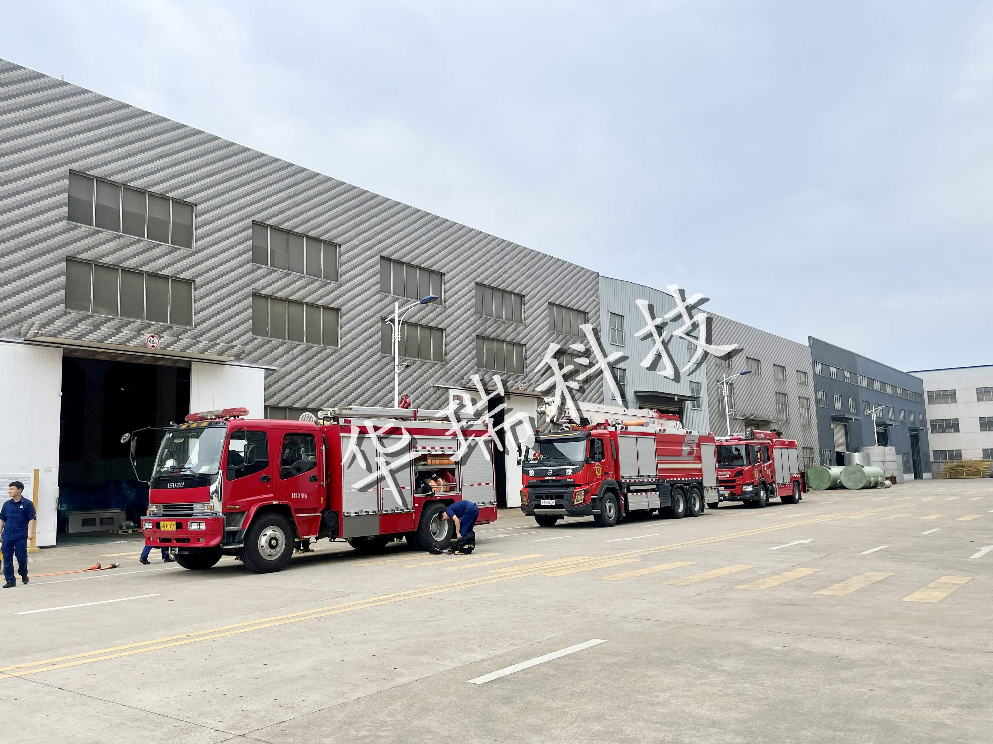 消防演練強(qiáng)技能，安全防線(xiàn)筑根基！