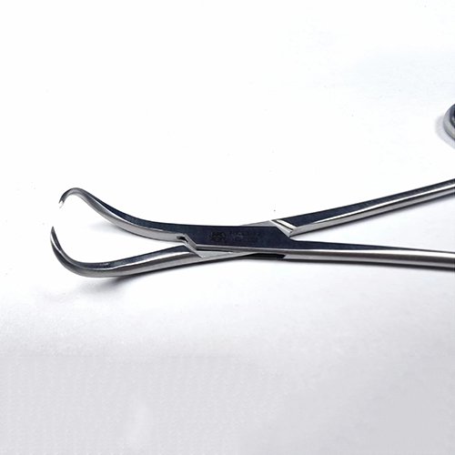NK23-12 巾帕鉗 13.5cm-Towel Clamps Sterilizing