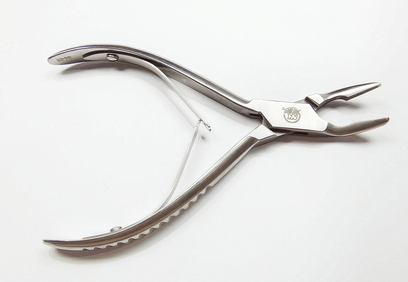 NK44-52 咬骨鉗 雙關節 彎 15cm-Bone Rongeur 15cm cvd narrow tip