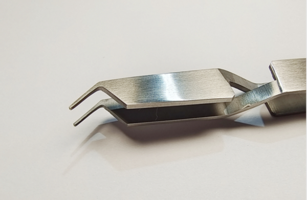 NK28-13 托槽鑷(多用型) 2號 13cm-Bracket Placing Tweezers 13cm