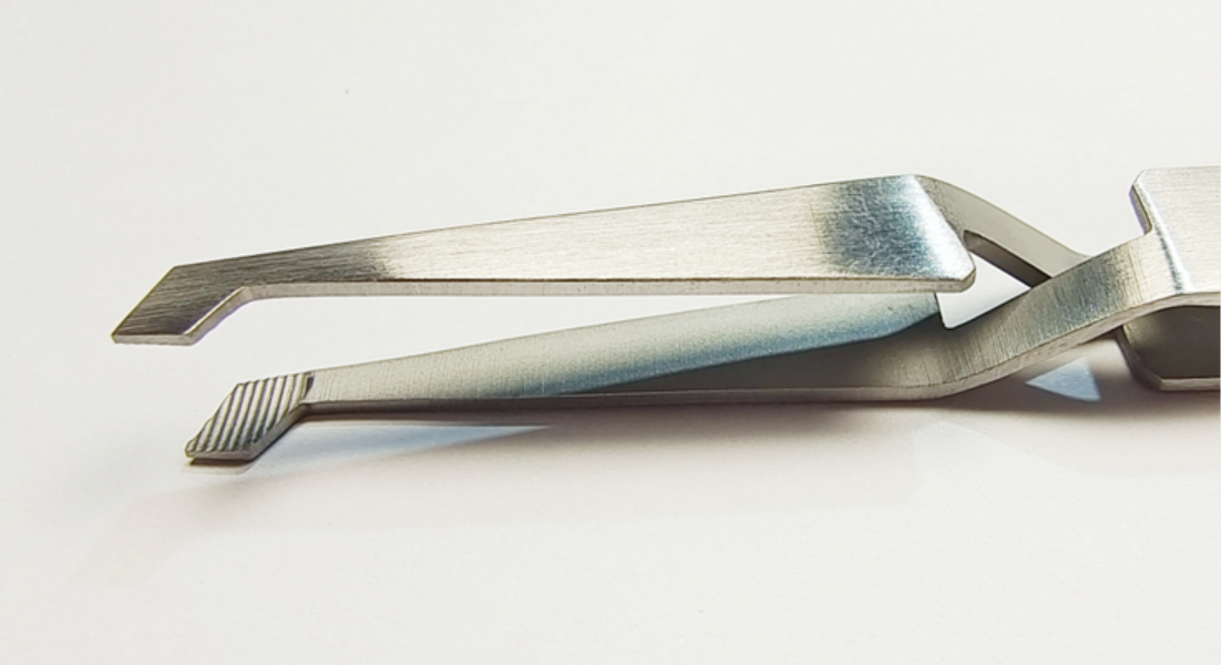 NK28-13 托槽鑷(多用型) 2號 13cm-Bracket Placing Tweezers 13cm