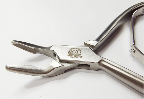 NK44-52 咬骨鉗 雙關節 彎 15cm-Bone Rongeur 15cm cvd narrow tip