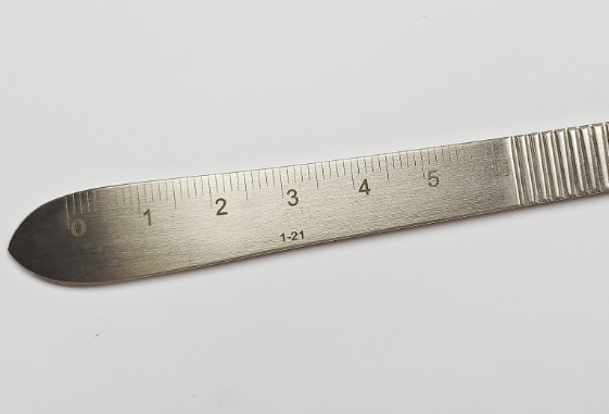 NK45-22 手術刀柄 3號 帶刻度-Scalpel Handle Fig 3G