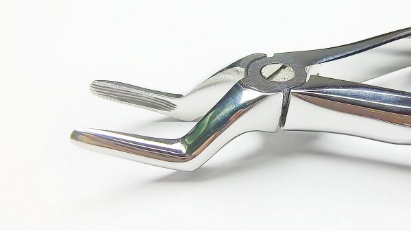NK44-50 兒童上頜根尖鉗 (波浪柄)-Chrildren Extracting Forceps, Upper roots new handle