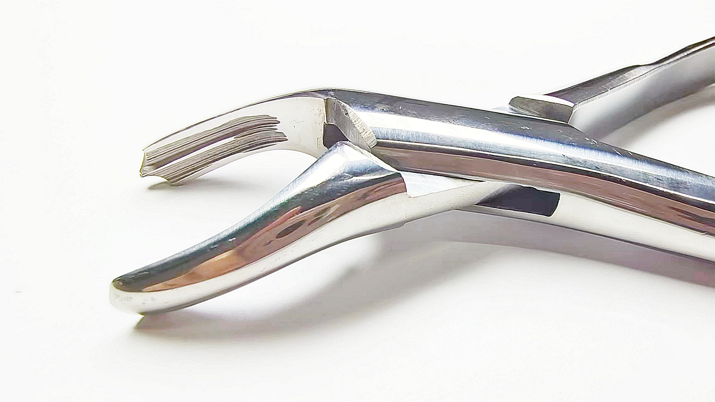 NK44-32 成人上頜右磨牙鉗 (波浪柄)-Extracting Forceps, Upper molars Right side new handle